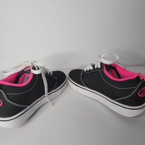 Black And Pink Heelys - Picture 4 of 8
